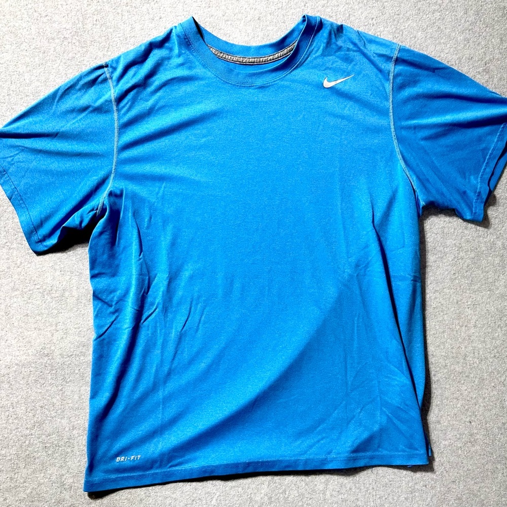 Nike Dri Fit Blue Crewneck Workout Shirt Short Sleeves Mens Size XL